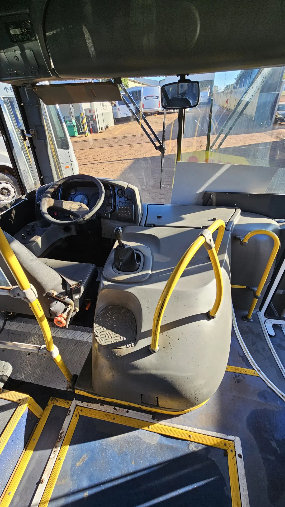 Ônibus Urbano 2011 Mercedes - Imagem 4