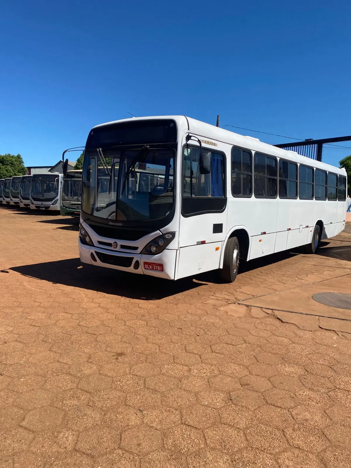 Ônibus  Volks Ano 2013