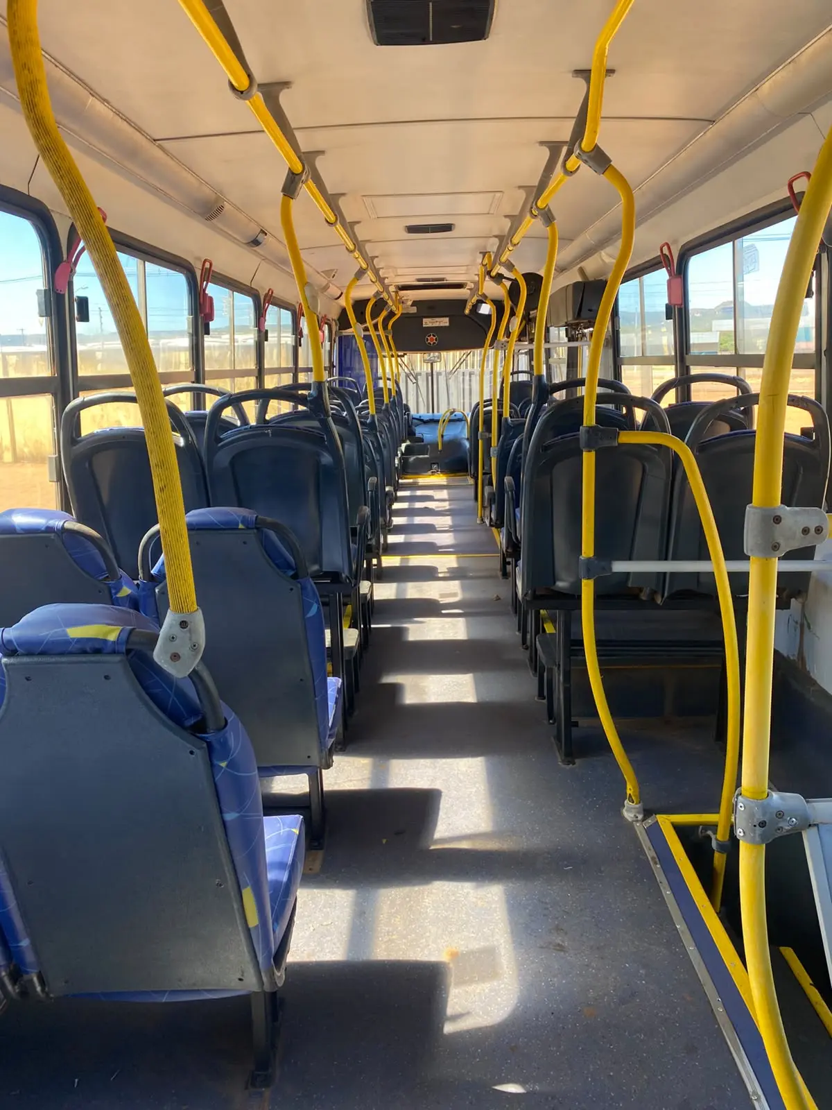 Ônibus  Volks Ano 2013 - Imagem 6