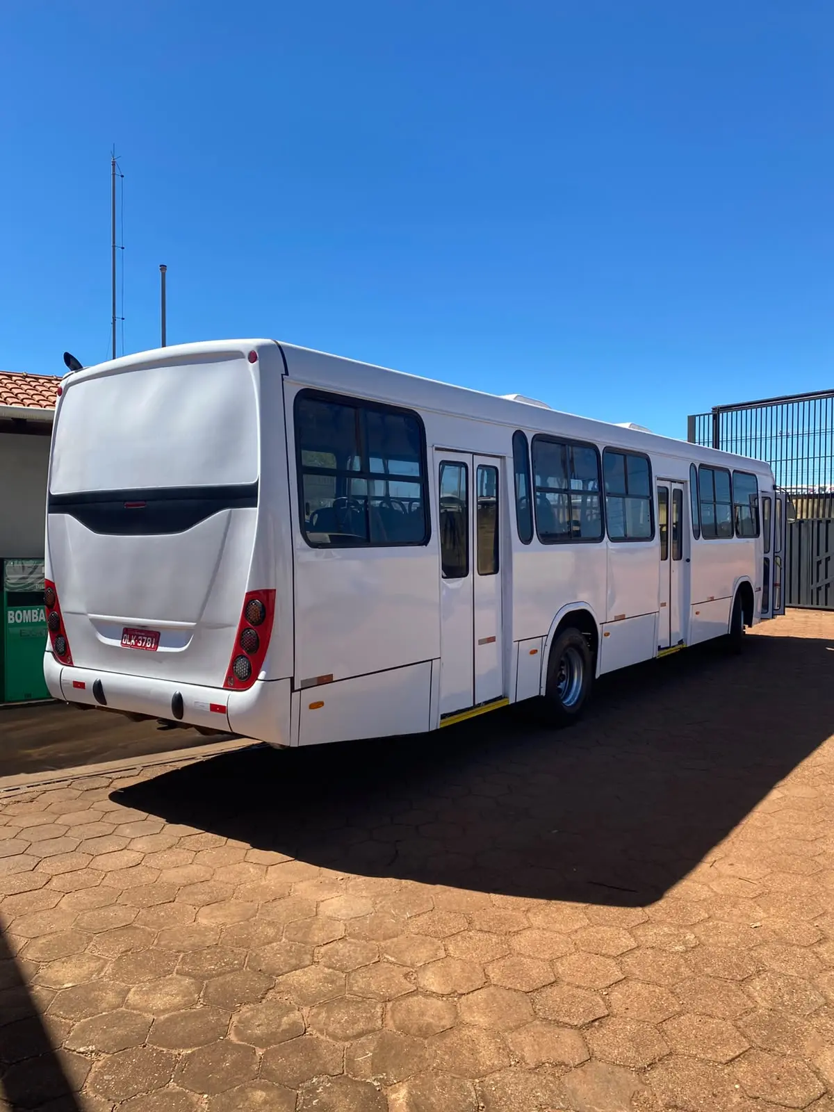 Ônibus  Volks Ano 2013 - Imagem 9